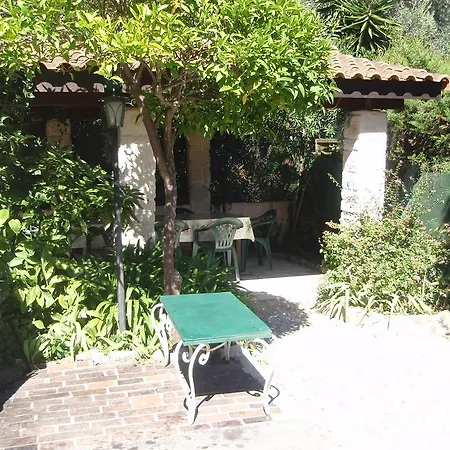 Asmodee Aparthotel *